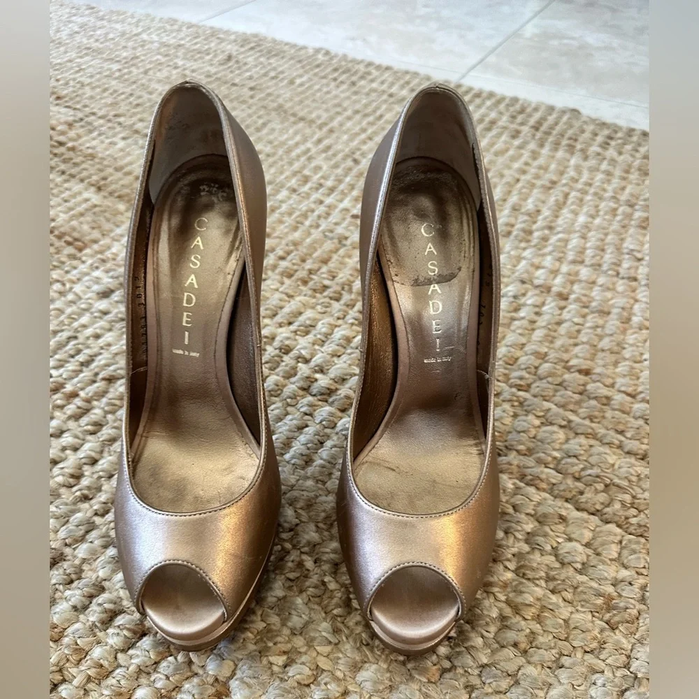 Casadei Metallic Bronze Peep Toe TRIPLE ACTION PUMP SIZE 8